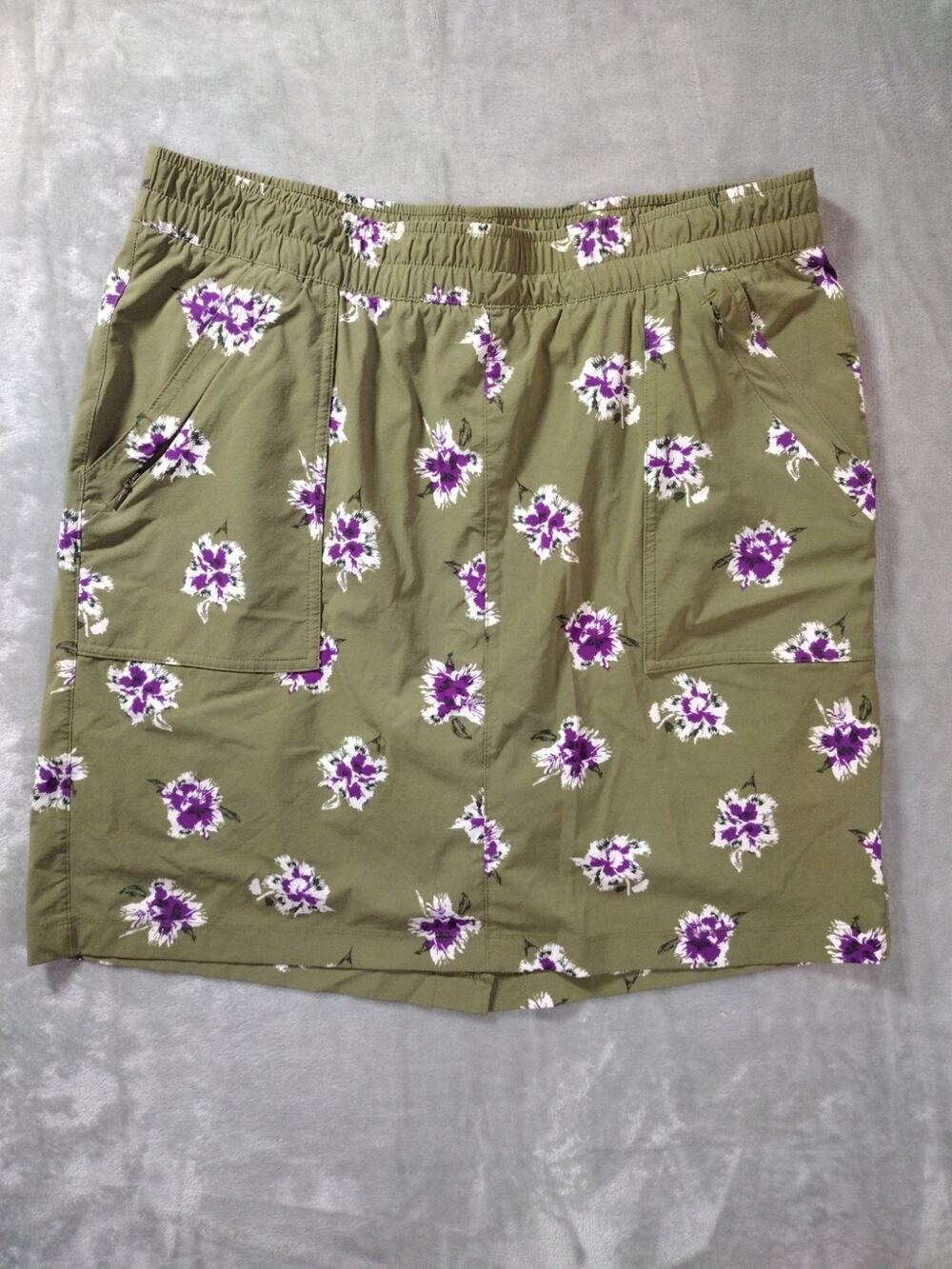 Duluth Trading Skort Womens M Green Purple Floral Elastic Pockets Under Shorts